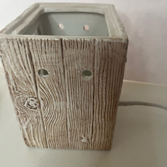 NIB Scentsy Every Moment Matters Wax Warmer Full Size - Picture 9 of 11